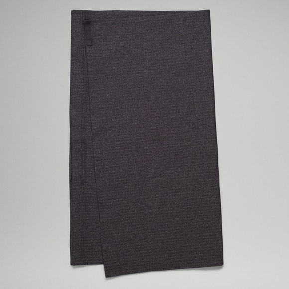 LULULEMON Rulu Scarf - Dark Heather Grey Snap Vinyasa Scarf - One Size EUC - Picture 6 of 16